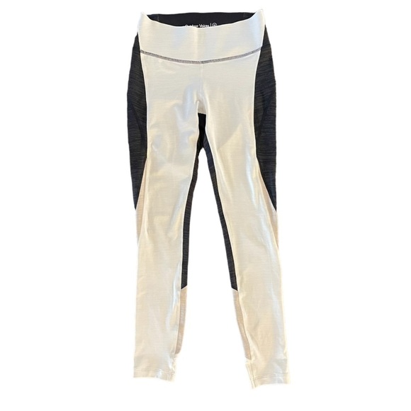 Outdoor Voices TechSweat 7/8 Zoom Leggings, Cloud/Night/Coyote, Size XS - Picture 3 of 7